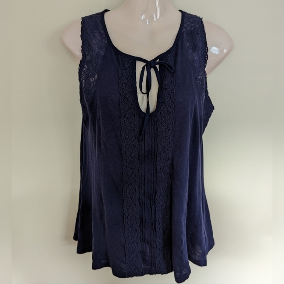 Anthropologie Tops - 𝅺ANTHROPOLOGIE meadow rue lace and crochet detailed sleeveless top medium blue